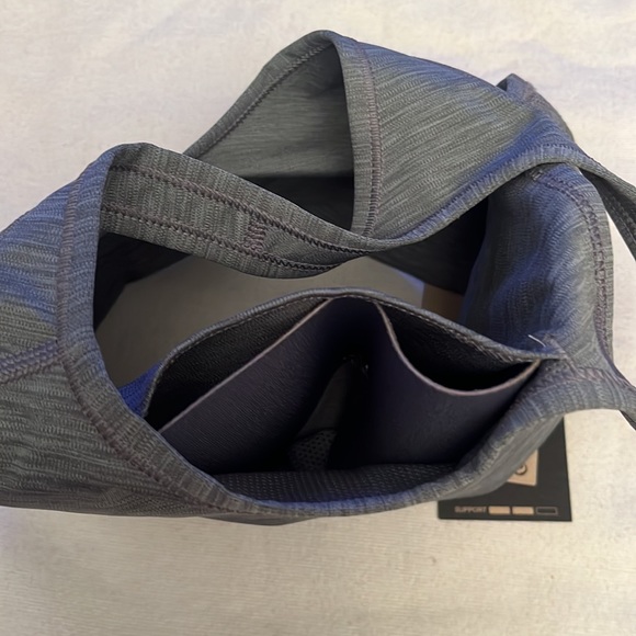 Bra - Picture 3 of 10